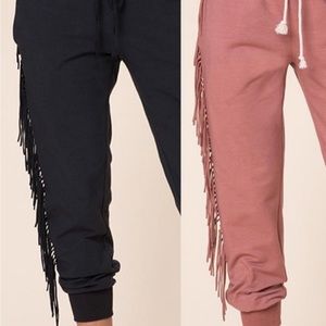 Kittenish :: fringe joggers!